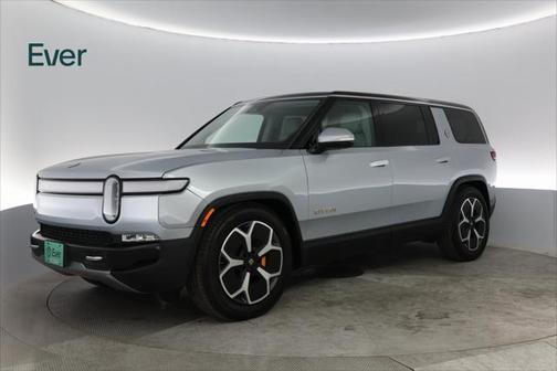 2023 Rivian R1S Adventure