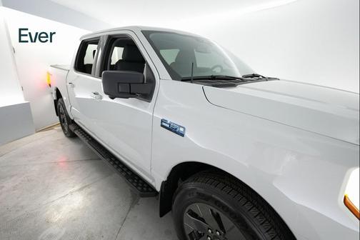 2024 Ford F-150 Lightning Flash