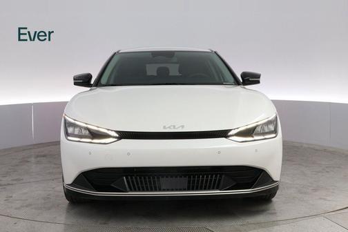 2024 Kia EV6 Wind