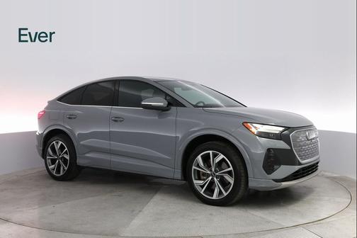 2022 Audi Q4 e-tron Prestige 50 quattro