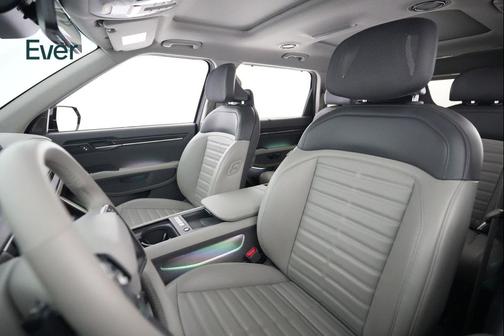 Aurora Black Pearl 2024 Kia EV9 Land