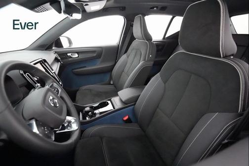 2023 Volvo XC40 Recharge Pure Electric Twin Ultimate