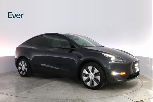 2024 Tesla Model Y Long Range Dual Motor All-Wheel Drive