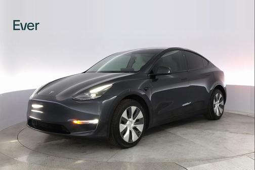 2024 Tesla Model Y Long Range Dual Motor All-Wheel Drive