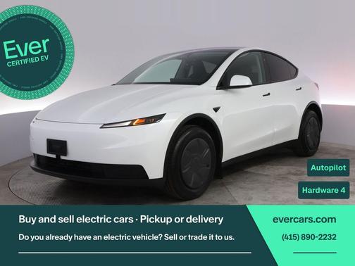 Pearl White Multi-Coat 2026 Tesla Model Y Rear-Wheel Drive