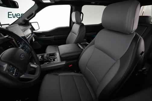 2024 Ford F-150 Lightning LARIAT
