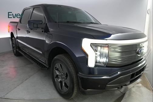 2023 Ford F-150 Lightning LARIAT