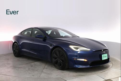 2022 Tesla Model S Base