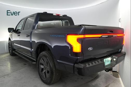 2023 Ford F-150 Lightning LARIAT