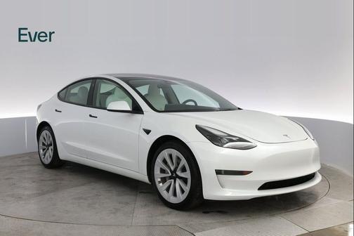 2023 Tesla Model 3 Standard Range