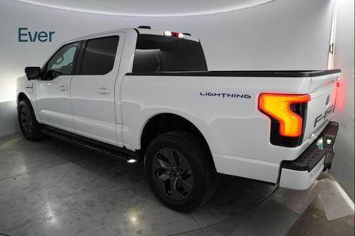 2023 Ford F-150 Lightning XLT