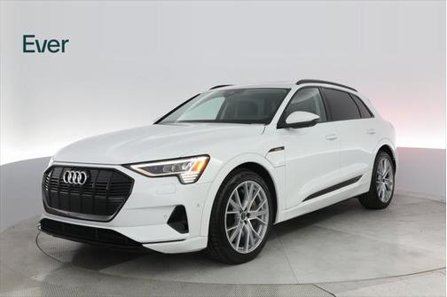 2021 Audi e-tron Prestige