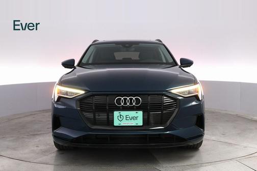 2023 Audi e-tron Premium quattro