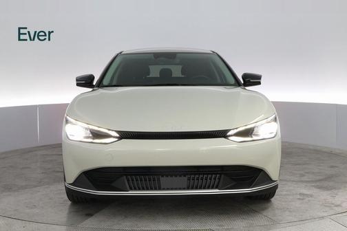 2024 Kia EV6 Light Long Range