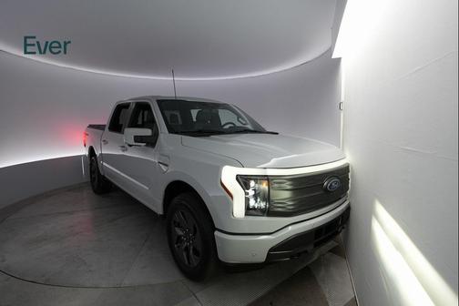 2023 Ford F-150 Lightning LARIAT
