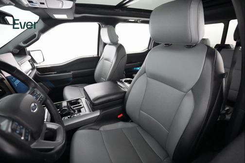 2023 Ford F-150 Lightning LARIAT