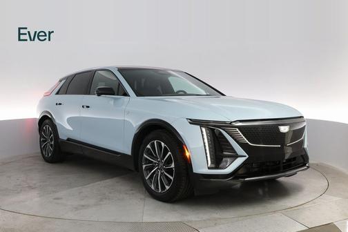 2024 Cadillac LYRIQ Sport