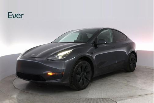2025 Tesla Model Y Long Range Dual Motor Rear-Wheel Drive