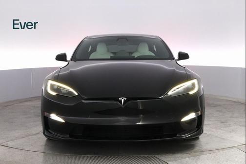 2022 Tesla Model S Plaid