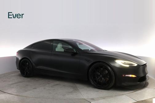 2022 Tesla Model S Plaid