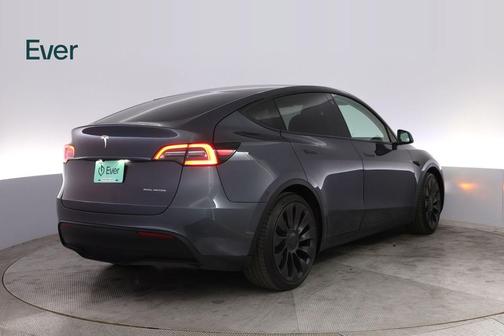 2022 Tesla Model Y Performance Dual Motor All-Wheel Drive