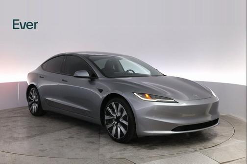 2025 Tesla Model 3 Long Range