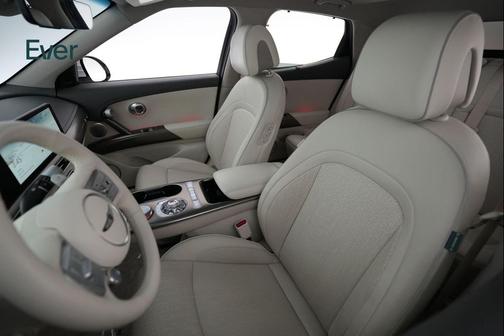 2023 Genesis GV60 Advanced AWD