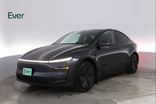 2026 Tesla Model Y Premium Rear-Wheel Drive