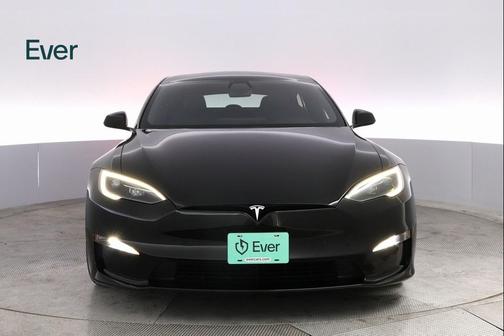 2022 Tesla Model S Base