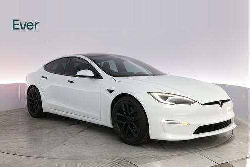 2022 Tesla Model S Base