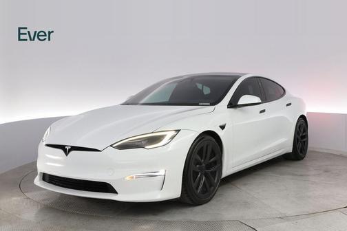 2022 Tesla Model S Base