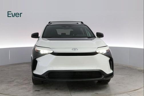 2025 Toyota bZ4X Limited