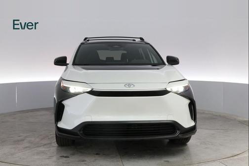 2025 Toyota bZ4X Limited