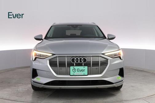 2023 Audi e-tron Premium quattro