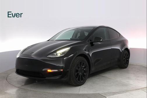 2022 Tesla Model Y Long Range Dual Motor All-Wheel Drive