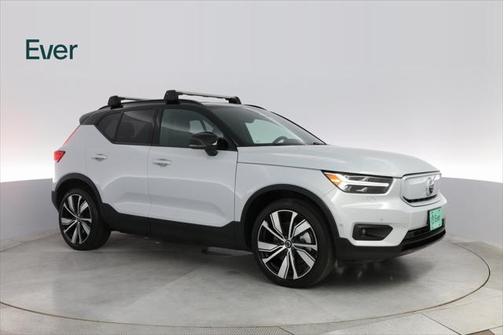 2022 Volvo XC40 Recharge Pure Electric P8 Twin Ultimate