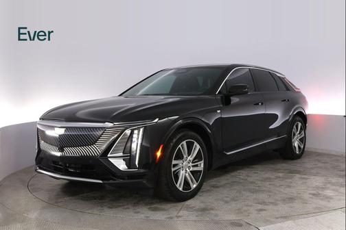 Stellar Black Metallic 2024 Cadillac LYRIQ Tech