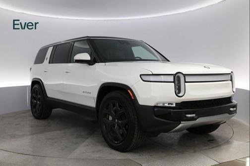 2023 Rivian R1S Adventure