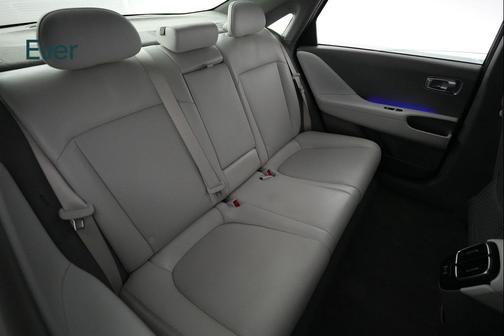 2024 Hyundai IONIQ 6 SEL