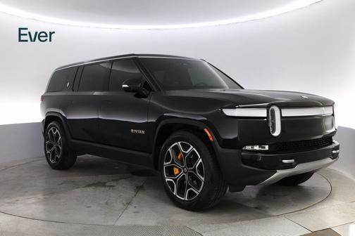 2024 Rivian R1S Adventure Quad Motor Large Pack