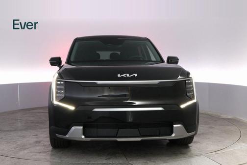 2024 Kia EV9 Light Long Range