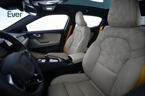 2022 Polestar 2 Long Range Dual Motor