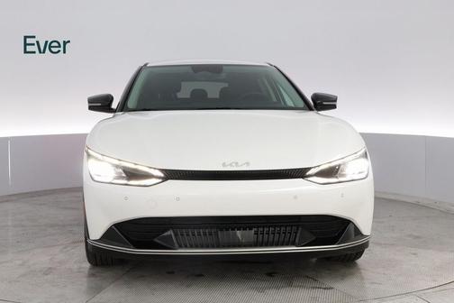 2024 Kia EV6 Wind