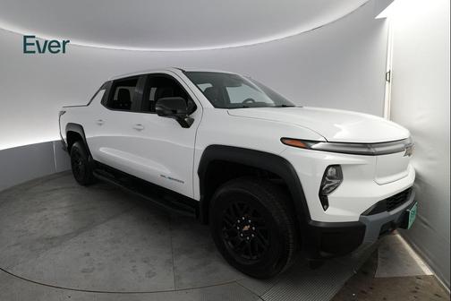 2025 Chevrolet Silverado EV LT