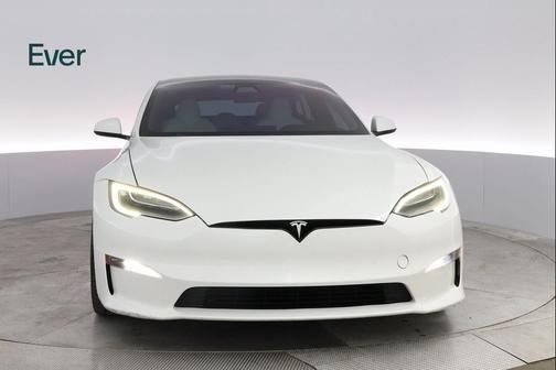2022 Tesla Model S Base
