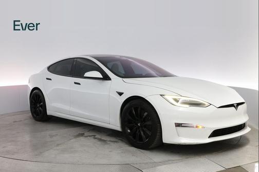 2022 Tesla Model S Base