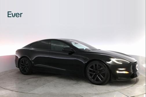 2022 Tesla Model S Base