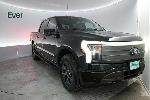 2024 Ford F-150 Lightning LARIAT