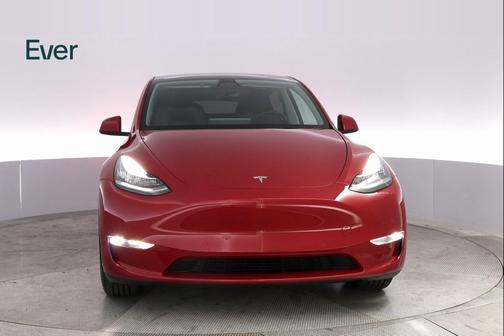 2022 Tesla Model Y Long Range Dual Motor All-Wheel Drive