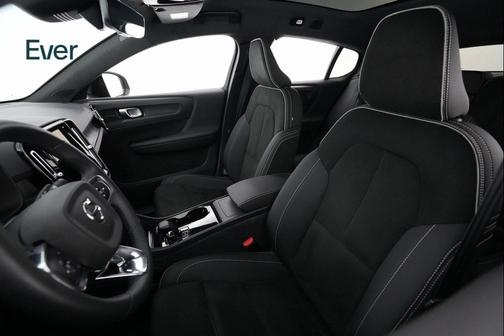 2022 Volvo C40 Recharge Pure Electric P8 Ultimate